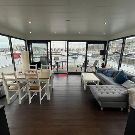 Hausboot Sonnenwelle Mit Dachterrasse