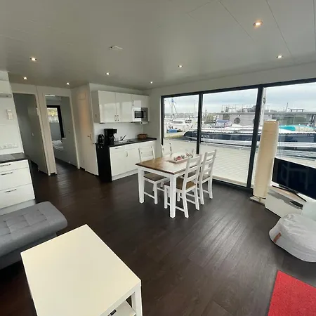 Hausboot Sonnenwelle Mit Dachterrasse